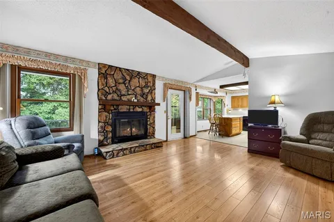 $309,000 | 117 Montana Drive, St. Charles, MO 63304