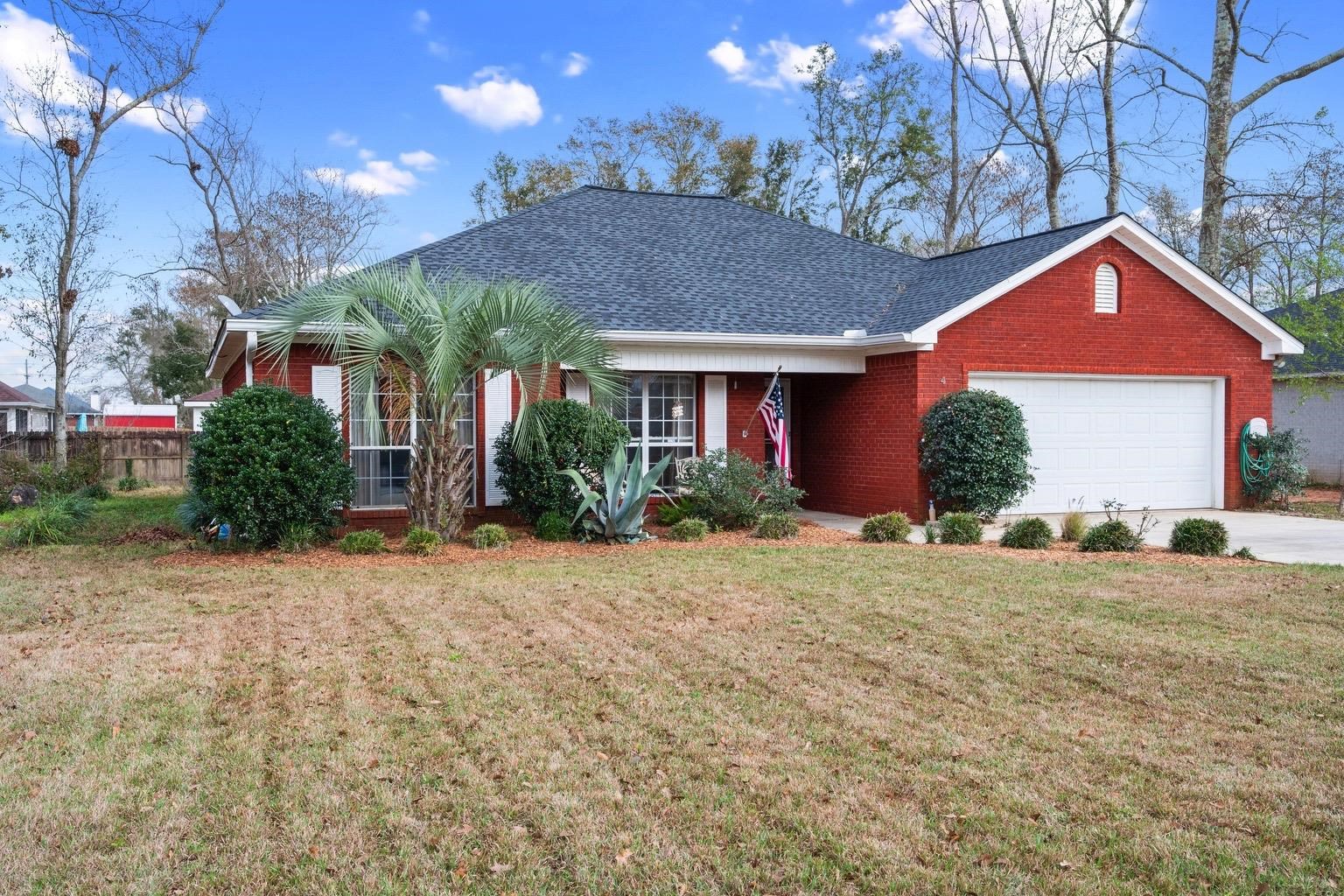 4 Bay Circle Foley, AL 36535 - Photo 2 of 17