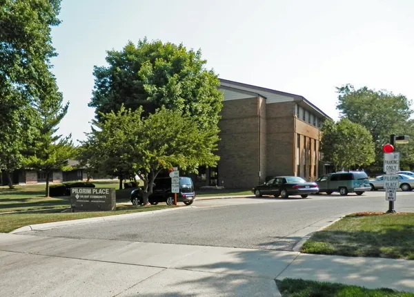 $1,125 | 741 South Illinois Avenue, Mason City, IA 50401