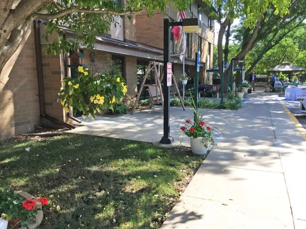 $1,125 | 741 South Illinois Avenue, Mason City, IA 50401