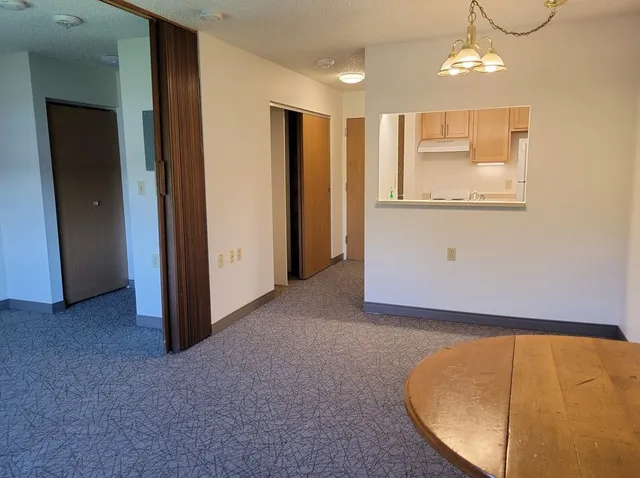 $1,053 | 741 South Illinois Avenue, Other, IA 50401