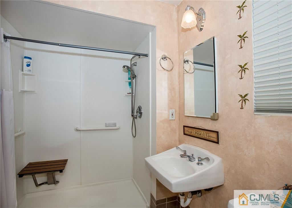 17 Harper Road Monmouth Junction, NJ 08852 - Photo 22 of 25 Gallery Image 22