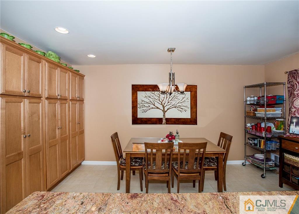 17 Harper Road Monmouth Junction, NJ 08852 - Photo 8 of 25 Gallery Image 8