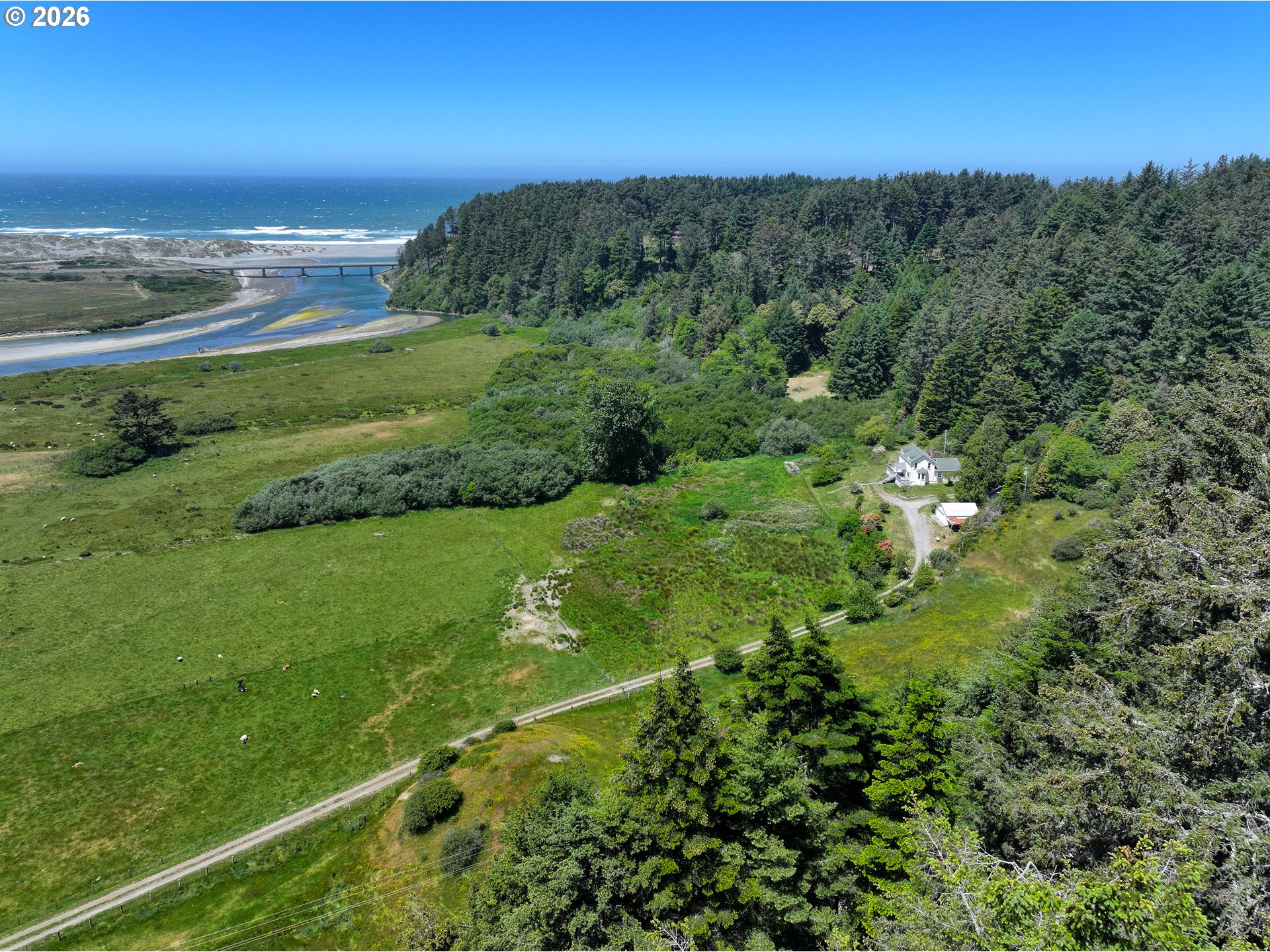 94665 North Bank Pistol River Road Gold Beach, OR 97444 - Photo 20 of 48
