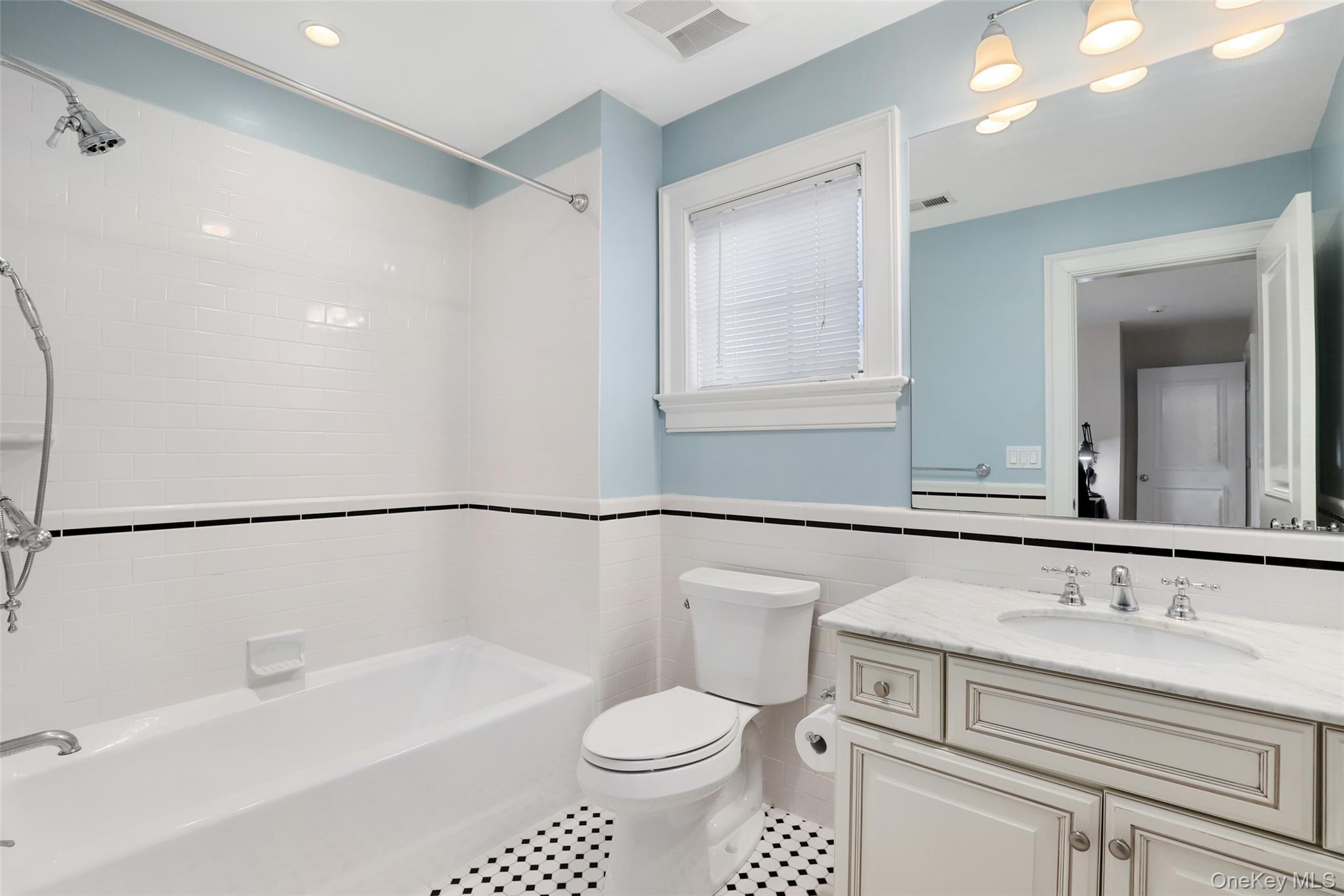4 Hardscrabble Road North Salem, NY 10560 - Photo 19 of 21 Full bathroom