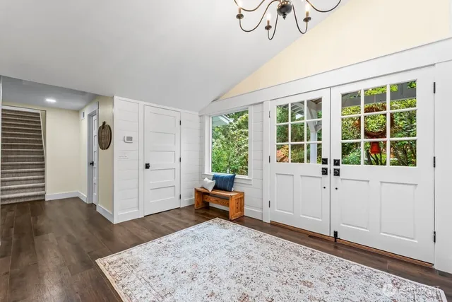 a view of a interior of the house