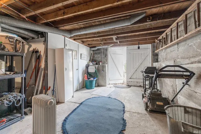 $345,000 | 85 EMS B42E Lane, Leesburg, IN 46538