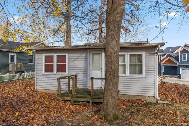 $345,000 | 85 EMS B42E Lane, Leesburg, IN 46538