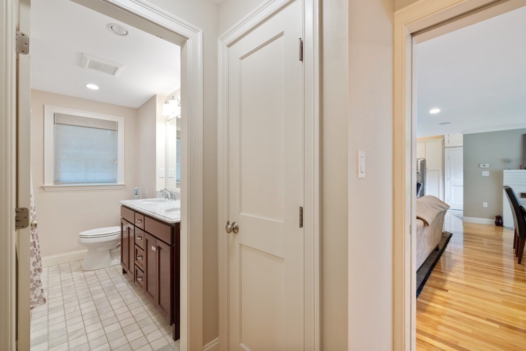 25 May Street Marblehead, MA 01945 - Photo 12 of 29