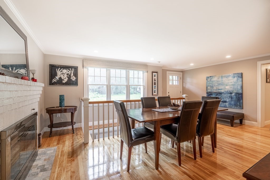 25 May Street Marblehead, MA 01945 - Photo 6 of 29