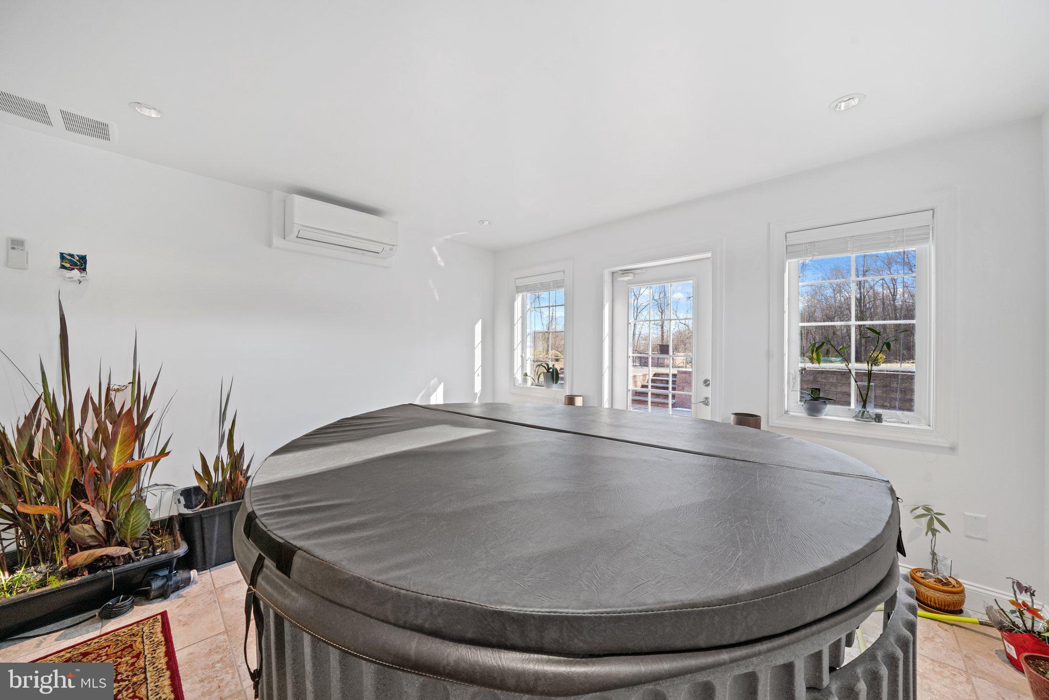 920 Horseshoe Pike Downingtown, PA 19335 - Photo 22 of 76 Hot tub Room