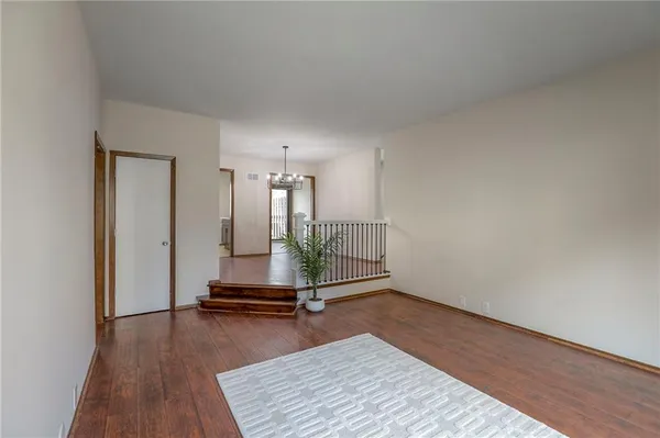 $136,900 | 468 West 104th Street, Unit A, Kansas City, MO 64114