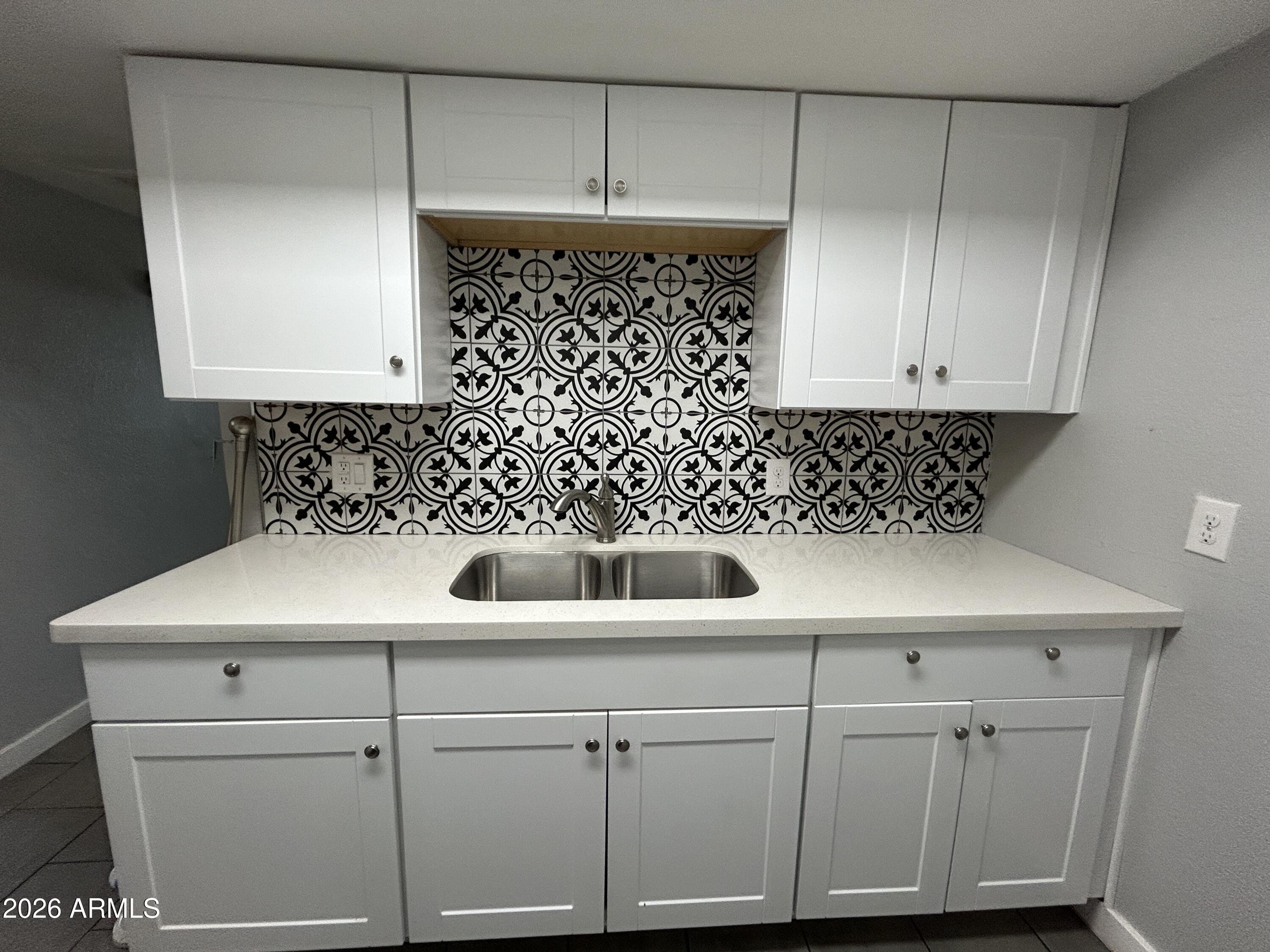 9618 North 5th Street, Unit 1 Phoenix, AZ 85020 - Photo 6 of 11 IMG_9624