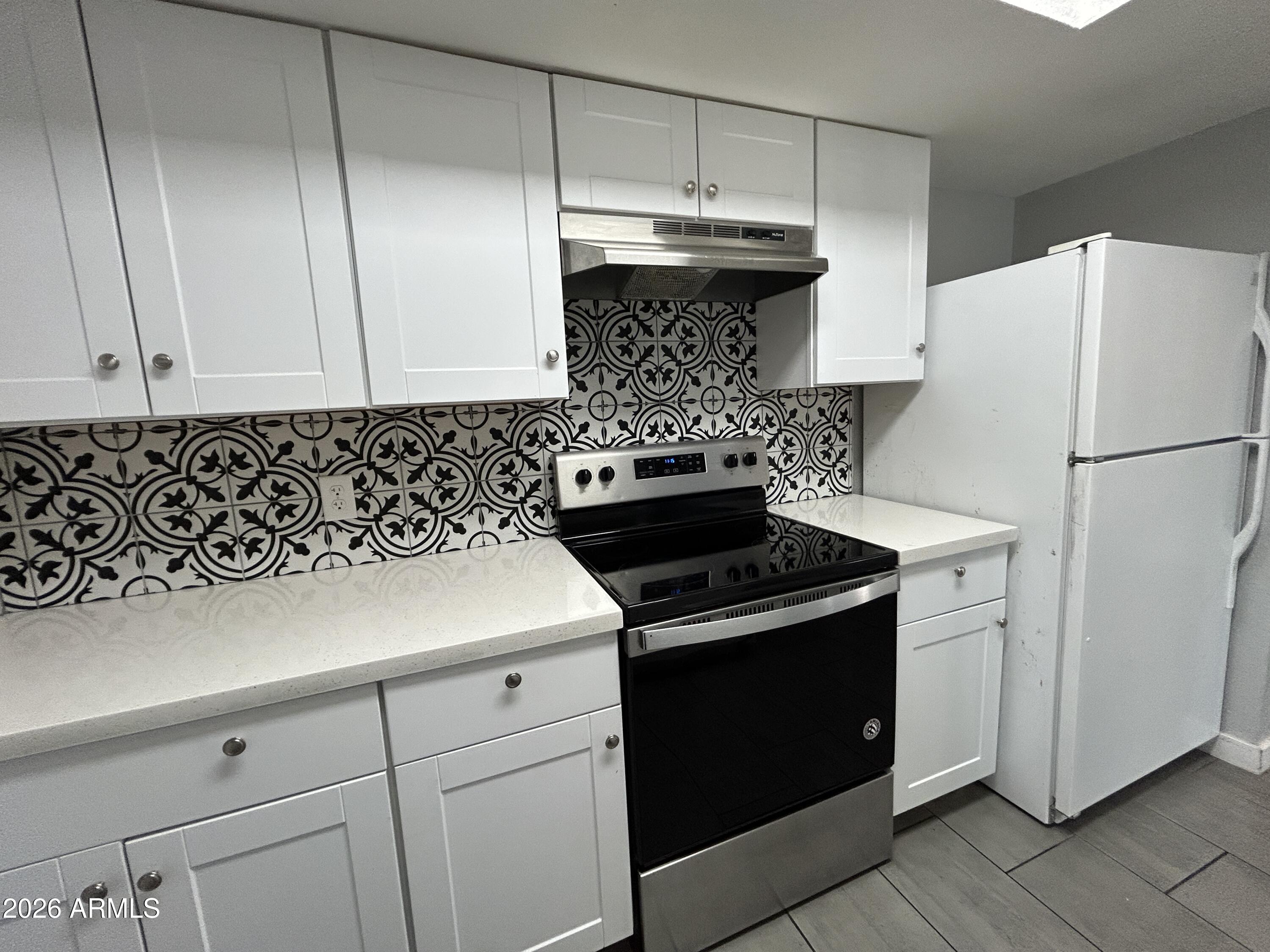 9618 North 5th Street, Unit 1 Phoenix, AZ 85020 - Photo 7 of 11 IMG_9625