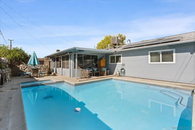 $875,000 | 11518 205th Street, Lakewood, CA 90715