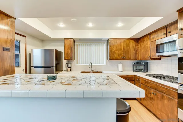 $875,000 | 11518 205th Street, Lakewood, CA 90715