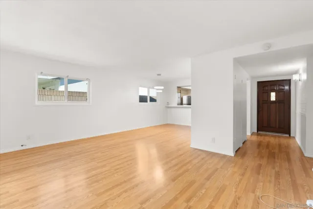 $875,000 | 11518 205th Street, Lakewood, CA 90715