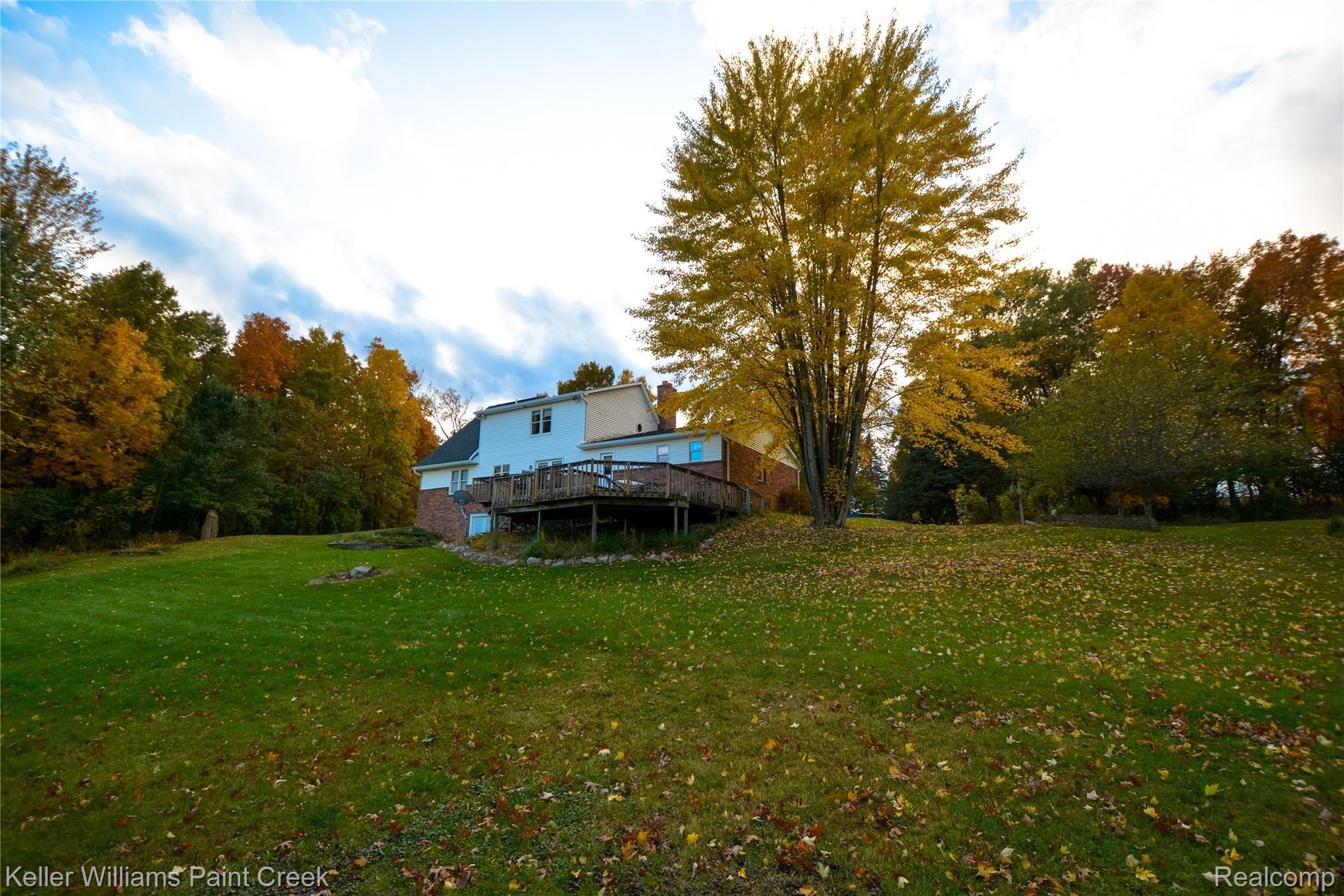 3152 Curtis Road Leonard, MI 48367 - Photo 6 of 36 ExtBack02.jpg