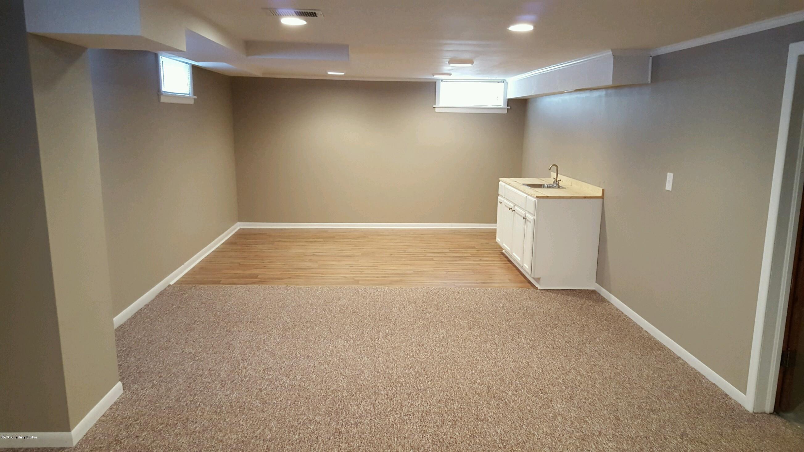 8802 Charing Cross Road Louisville, KY 40222 - Photo 17 of 19 25148
