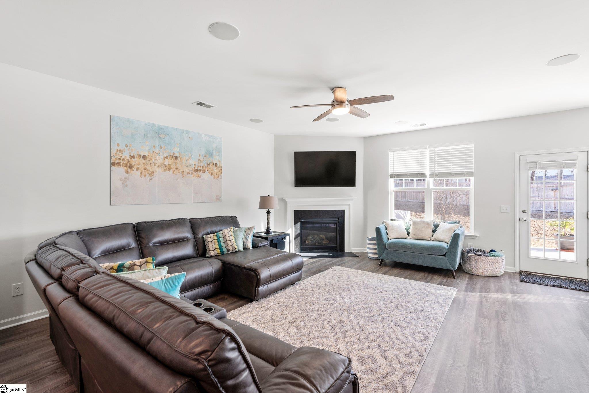 403 Yarrow Way Greenville, SC 29607 - Photo 4 of 41