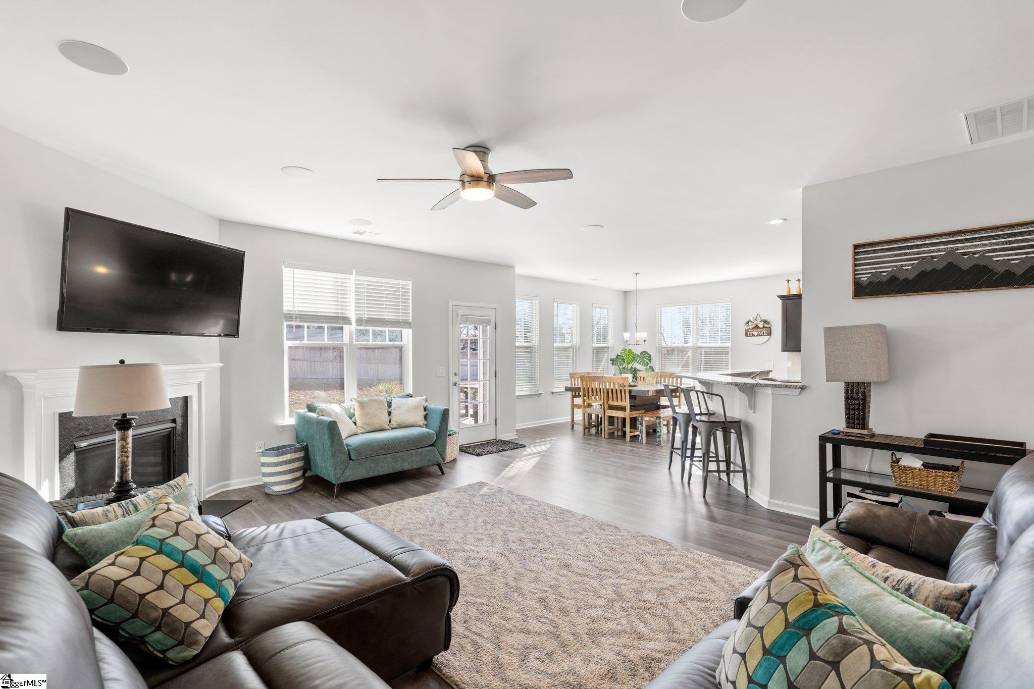 403 Yarrow Way Greenville, SC 29607 - Photo 5 of 41