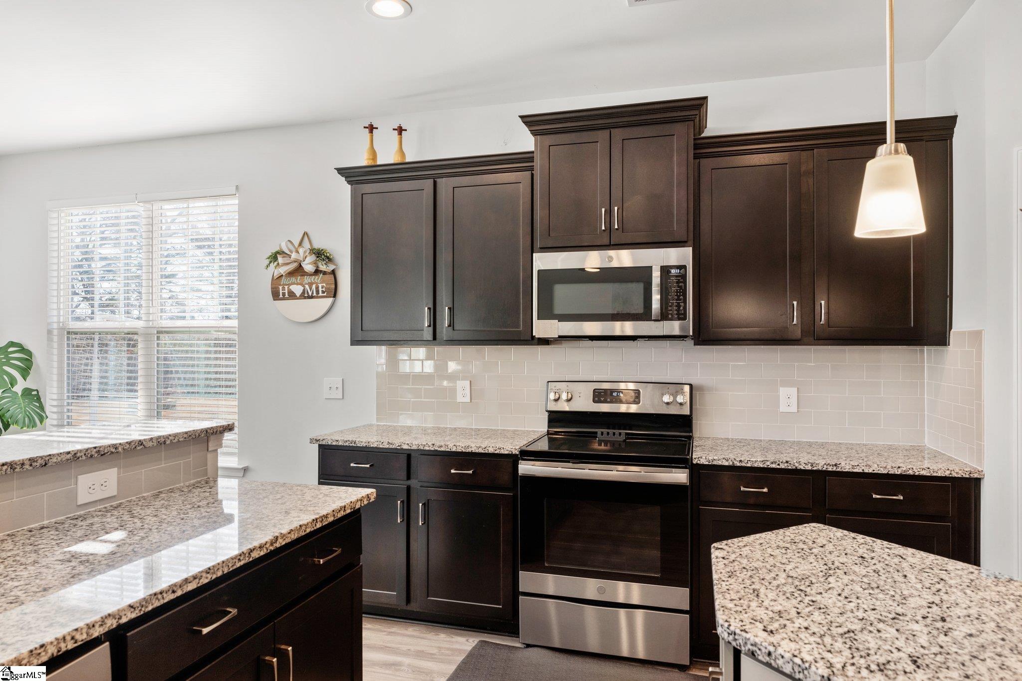 403 Yarrow Way Greenville, SC 29607 - Photo 8 of 41