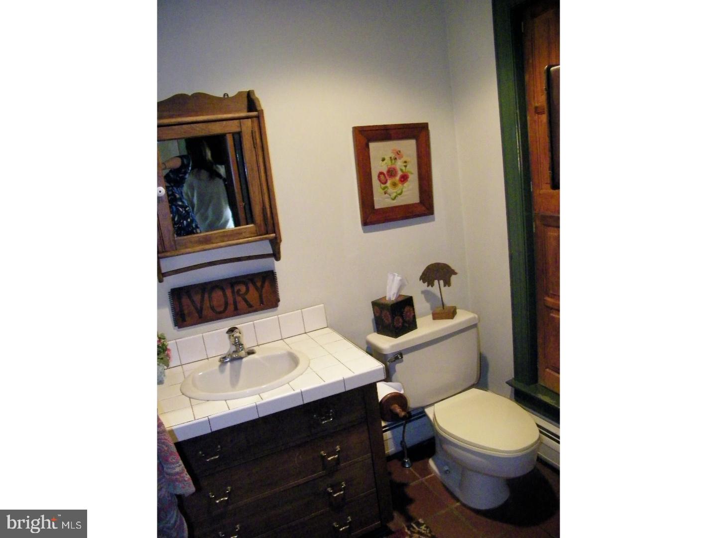 898 Herman Road Horsham, PA 19044 - Photo 20 of 24 Gallery Image 20