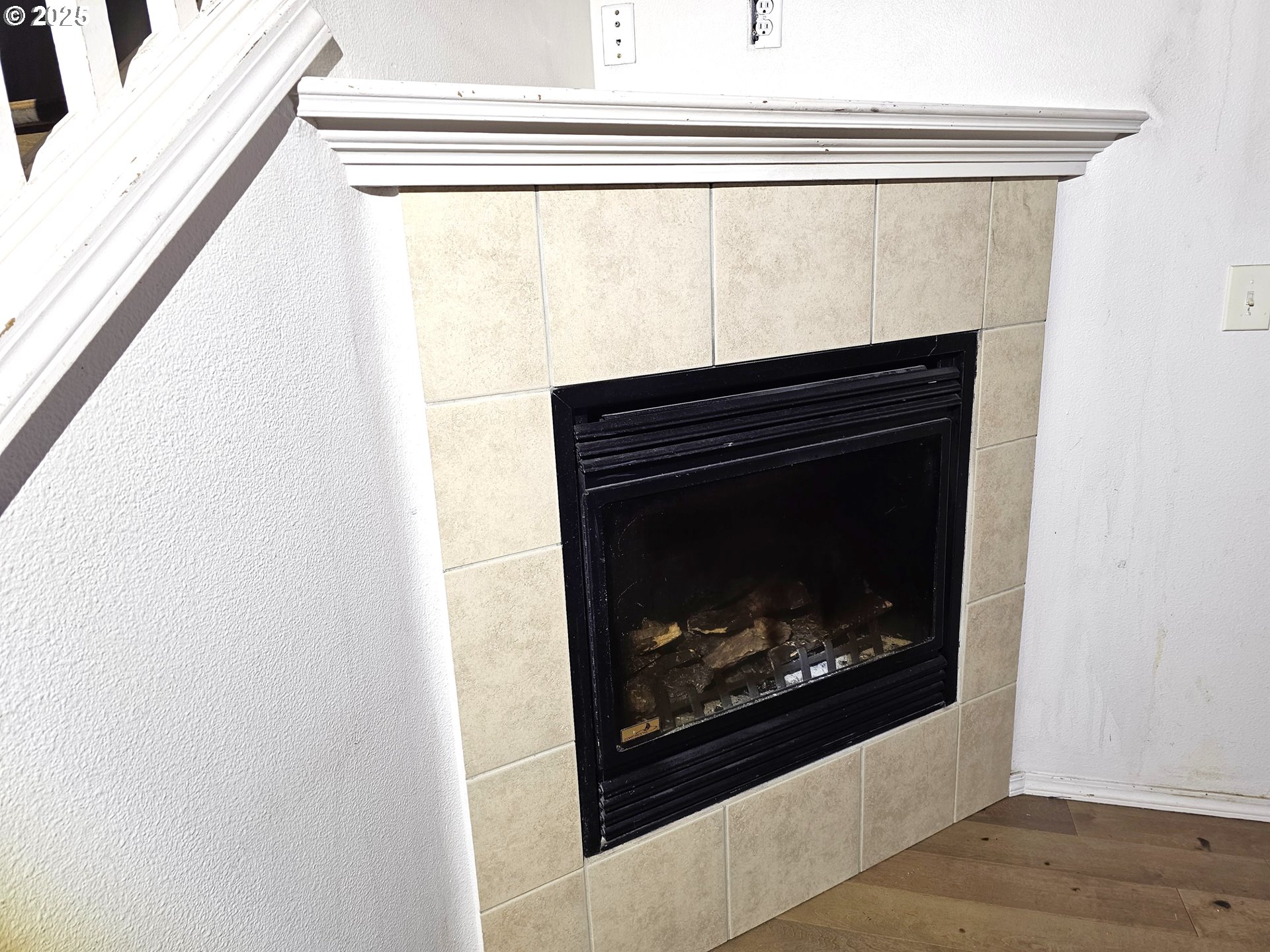 111 Northeast 149th Place Portland, OR 97230 - Photo 3 of 11