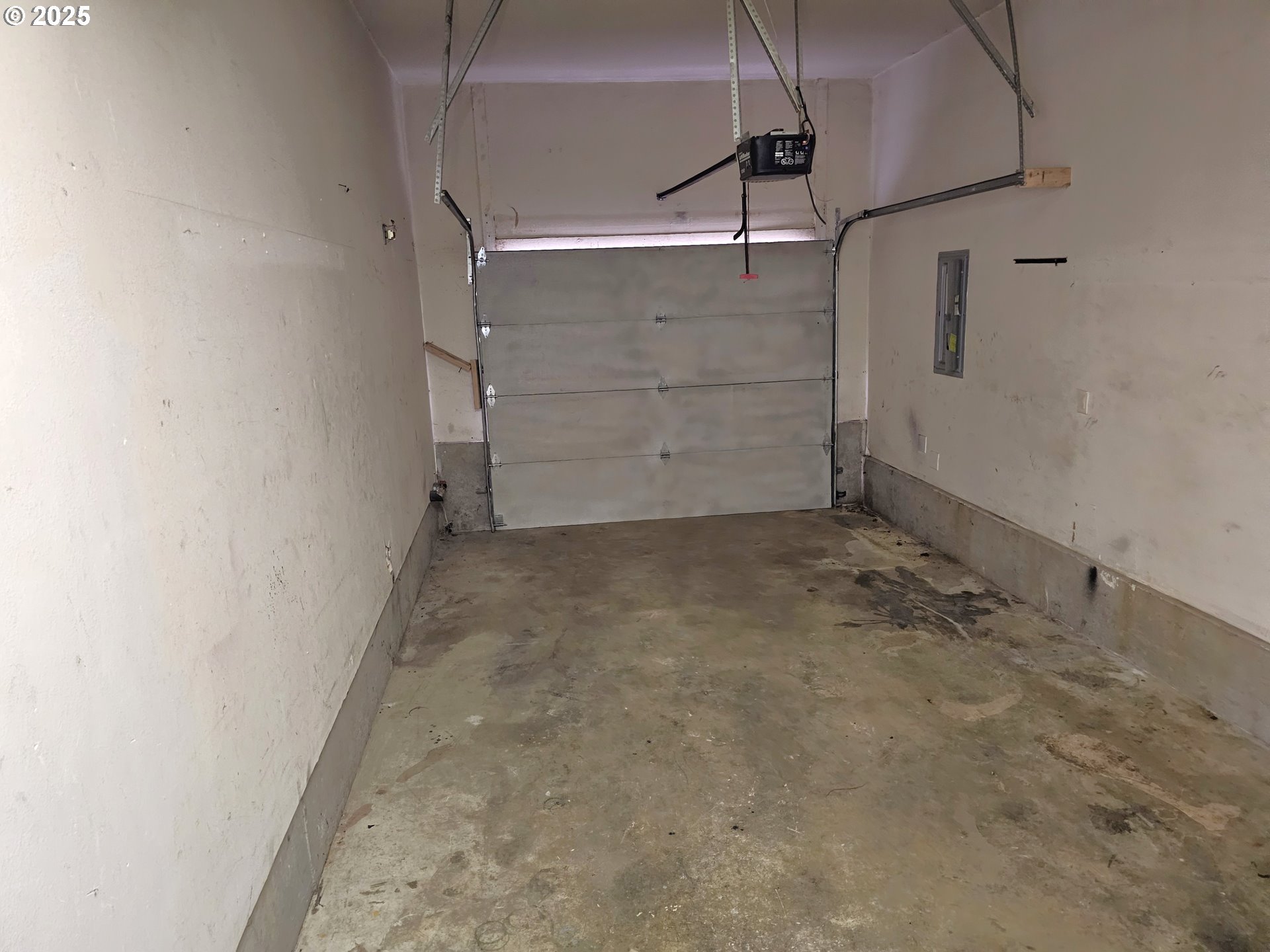 111 Northeast 149th Place Portland, OR 97230 - Photo 5 of 11