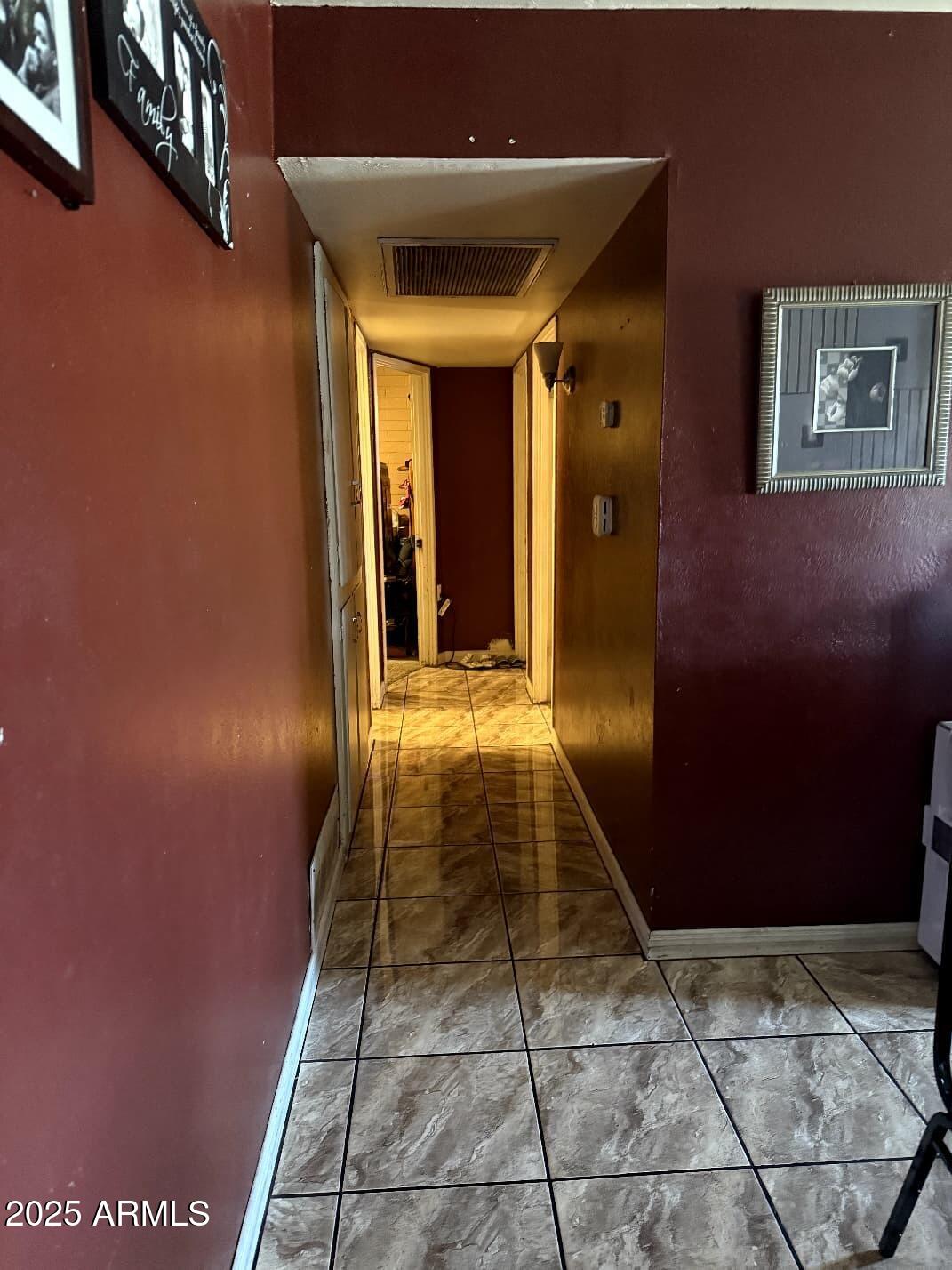 3142 West Marshall Avenue Phoenix, AZ 85017 - Photo 10 of 14 Passage way