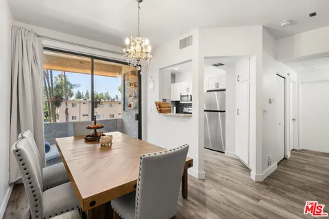 $455,000 | 7211 Cozycroft Avenue, Unit 50, Winnetka, CA 91306