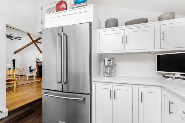 $5,500 | 5 Stacey Court, Unit 2, Marblehead, MA 01945