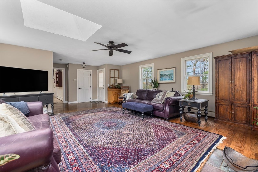 70 Williams Road Smithfield, RI 02917 - Photo 12 of 49 Gallery Image 12
