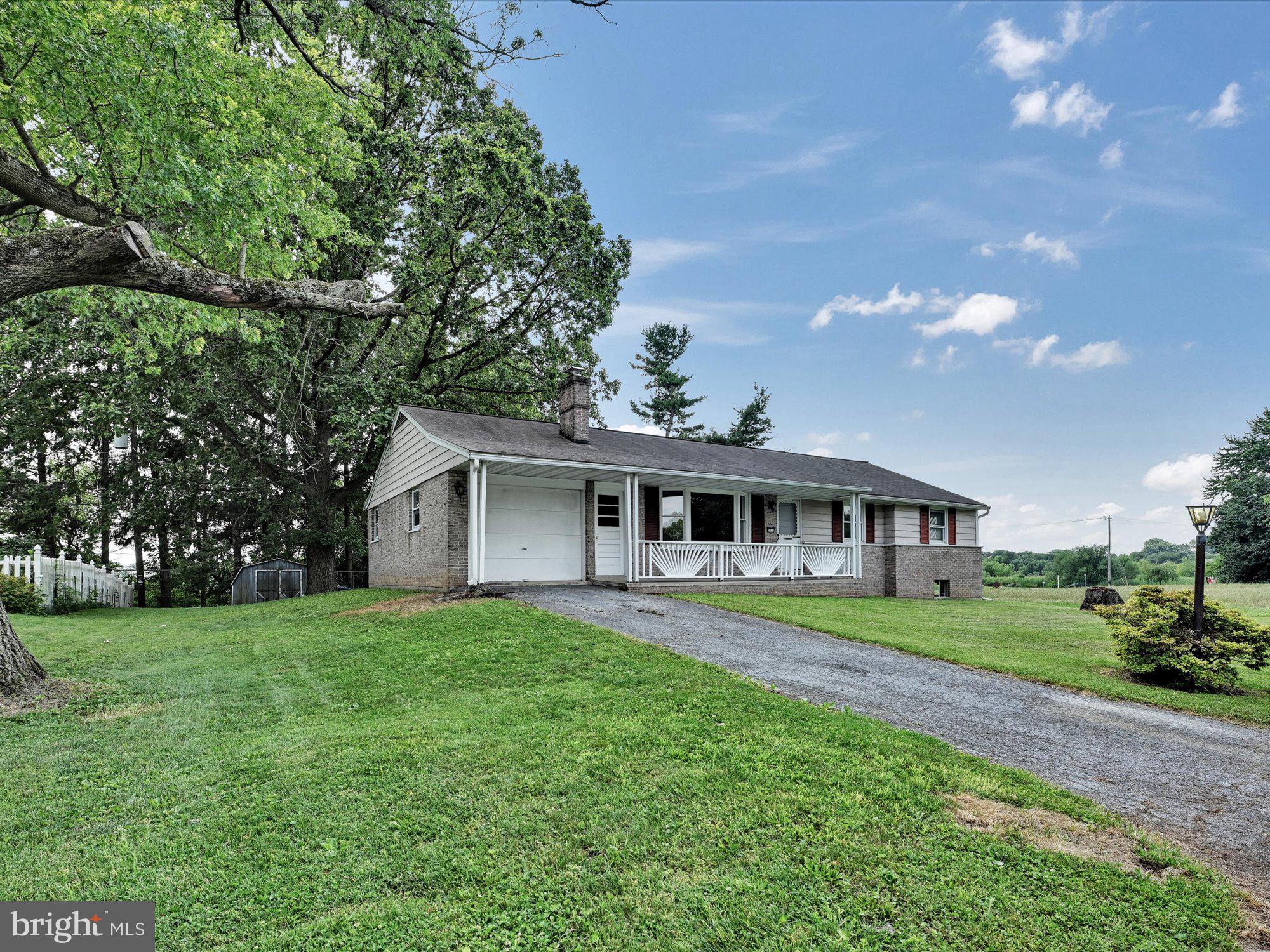 2732 Royal Road Lancaster, PA 17603 - Photo 2 of 27 Front