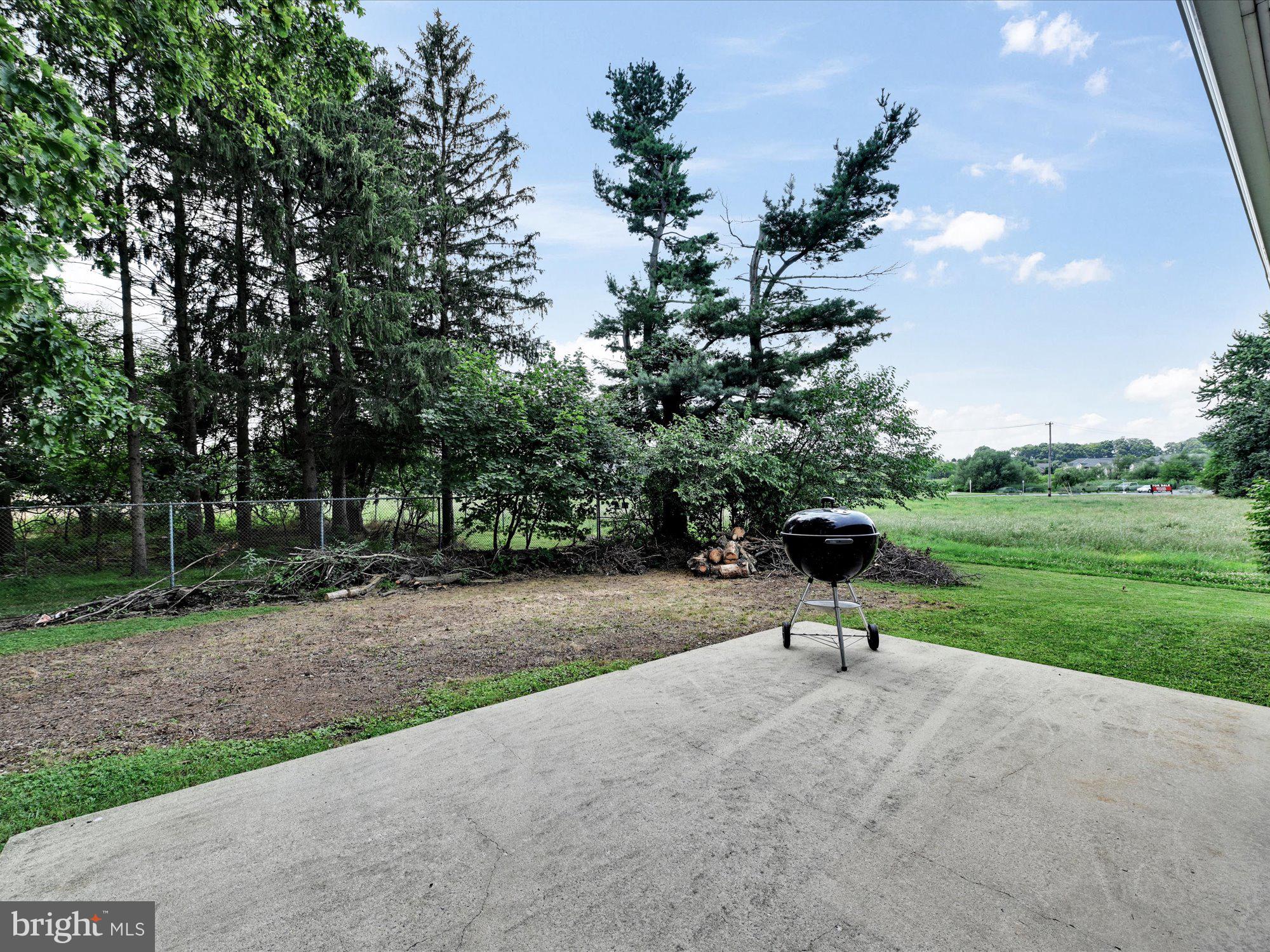 2732 Royal Road Lancaster, PA 17603 - Photo 20 of 27 Patio