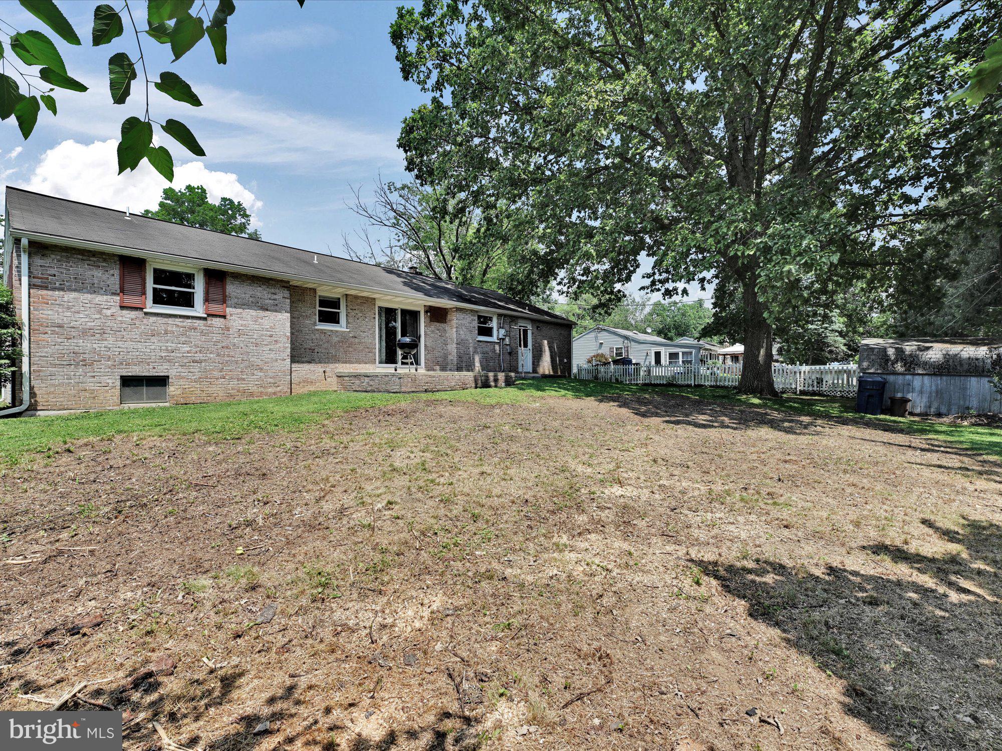 2732 Royal Road Lancaster, PA 17603 - Photo 25 of 27 Reard