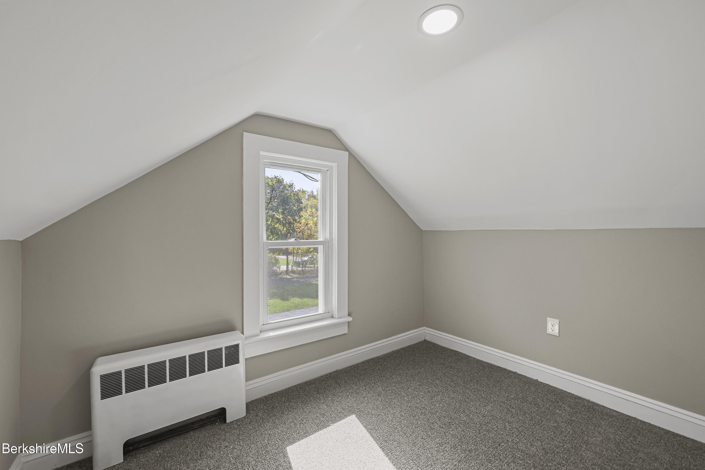 26 Davis Street Pittsfield, MA 01201 - Photo 20 of 29 140 Second Floor Bedroom Three