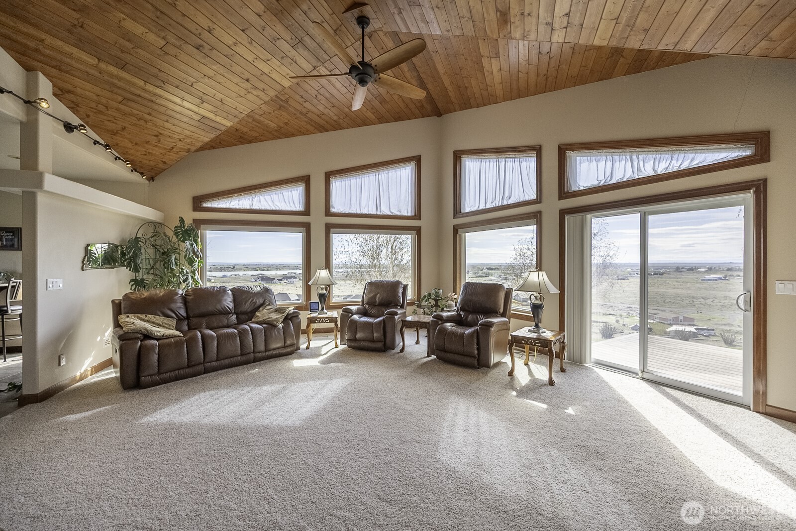 7618 Bouldercrest Road Northeast Moses Lake, WA 98837 - Photo 11 of 39