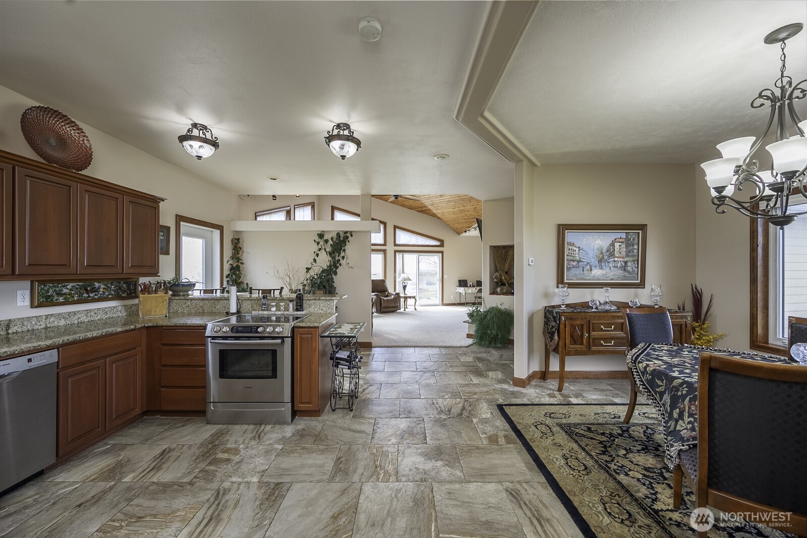 7618 Bouldercrest Road Northeast Moses Lake, WA 98837 - Photo 15 of 39