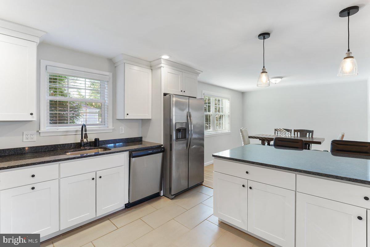 698 Cherry Tree Road Aston, PA 19014 - Photo 18 of 39 Gallery Image 18