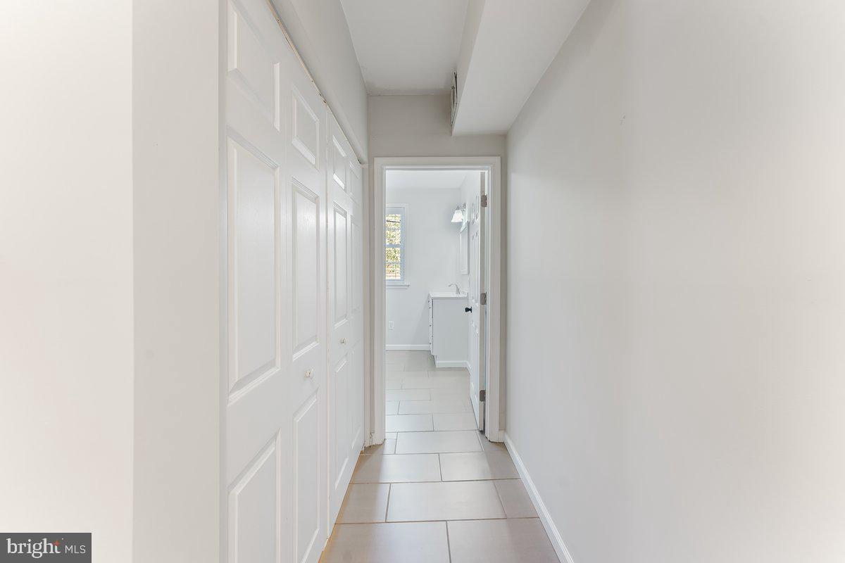 698 Cherry Tree Road Aston, PA 19014 - Photo 20 of 39 Gallery Image 20