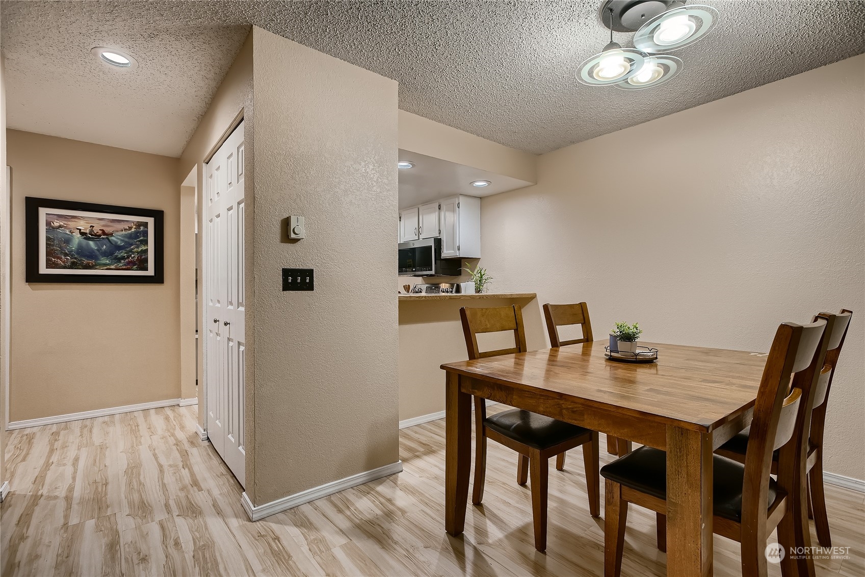 11541 Southeast 175th Street, Unit 4 Renton, WA 98055 - Photo 11 of 28 Gallery Image 11
