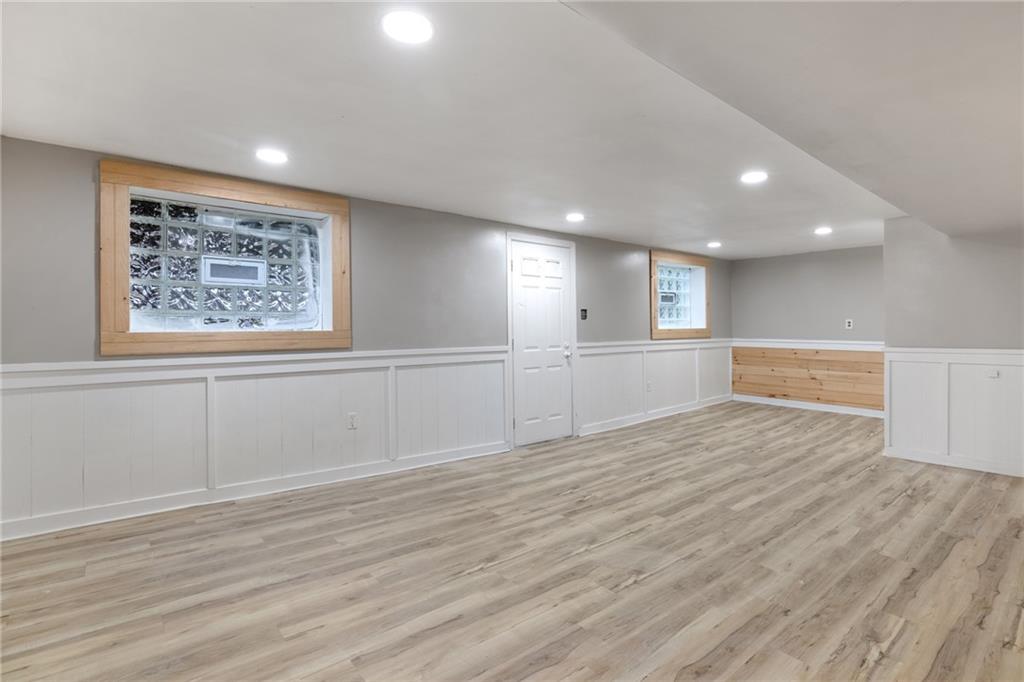 566 Lucia Road Pittsburgh, PA 15221 - Photo 21 of 24 Gallery Image 21