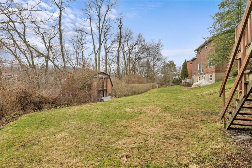 566 Lucia Road Pittsburgh, PA 15221 - Photo 24 of 24 Gallery Image 24