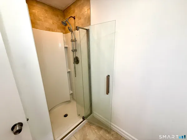 $2,650 | 9 Watch Hill Circle, Unit 9, Cromwell, CT 06416