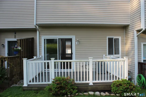 $2,650 | 9 Watch Hill Circle, Unit 9, Cromwell, CT 06416