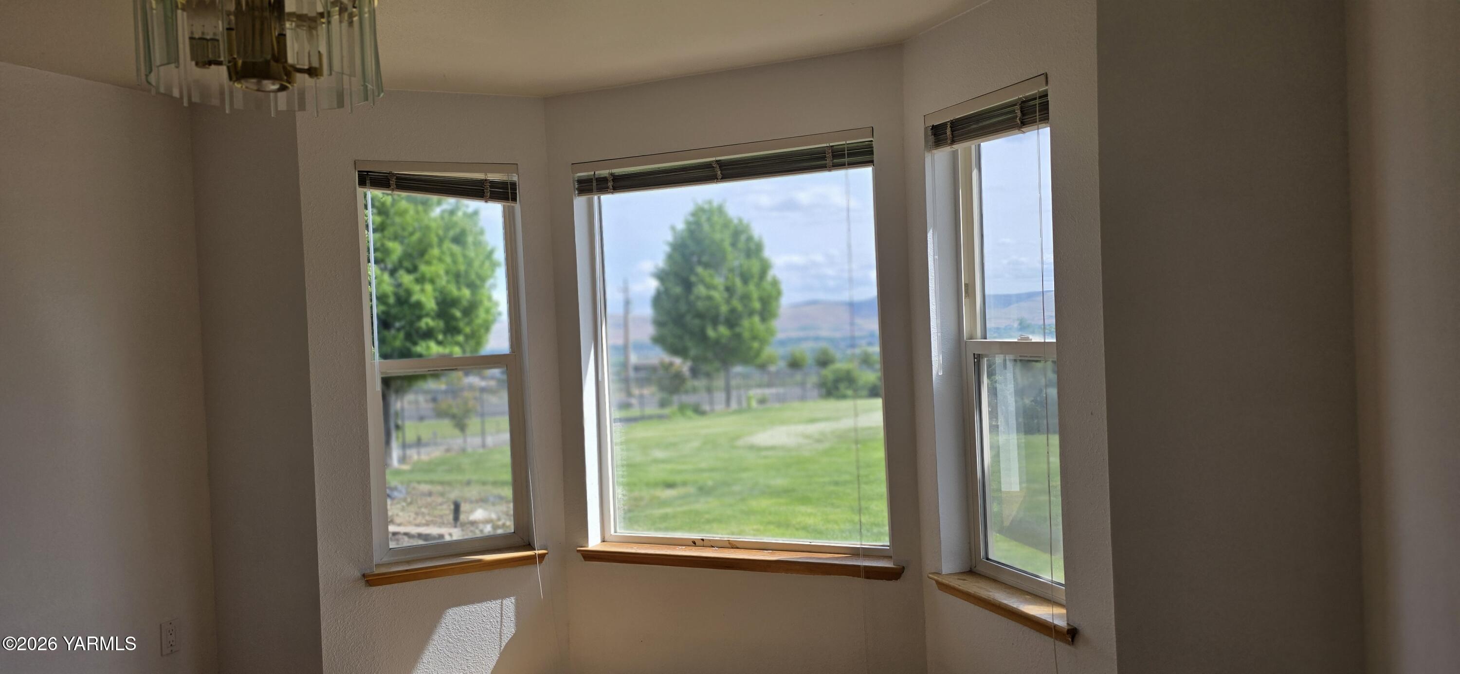 8601 Scenic Drive Yakima, WA 98908 - Photo 50 of 52 20260519_152205