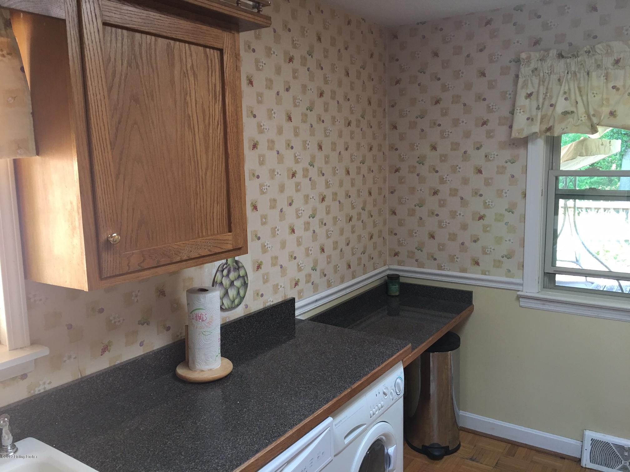 1859 Lynn Lea Road Louisville, KY 40216 - Photo 20 of 21 IMG_0510