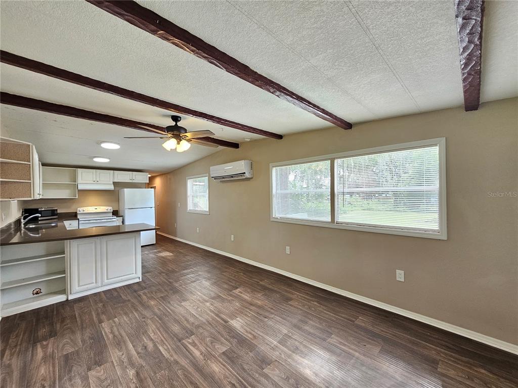 37826 Daughtery Road Zephyrhills, FL 33541 - Photo 6 of 19 Gallery Image 6