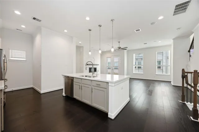 $3,150 | 4012 Centre Valley Lane, Houston, TX 77043